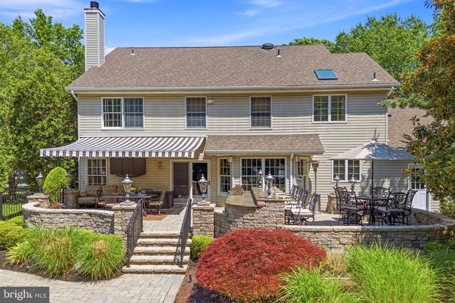 18 DANTE RD, Monroe Township, NJ 08831