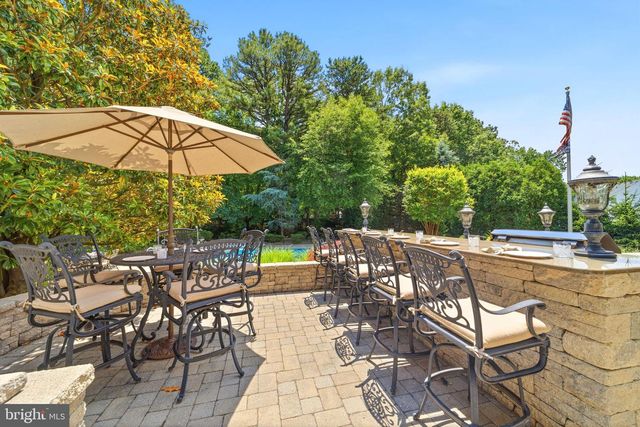 18 DANTE RD, Monroe Township, NJ 08831