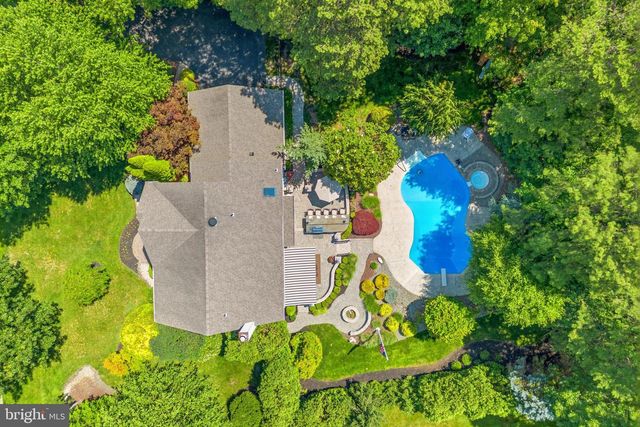 18 DANTE RD, Monroe Township, NJ 08831