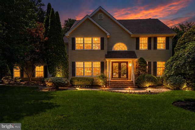 18 DANTE RD, Monroe Township, NJ 08831