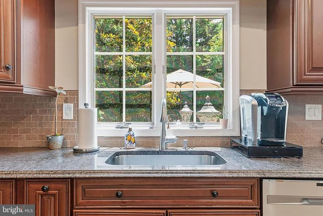 18 DANTE RD, Monroe Township, NJ 08831