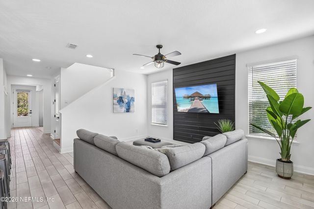 58 KEENELAND Road, St. Johns, FL 32259