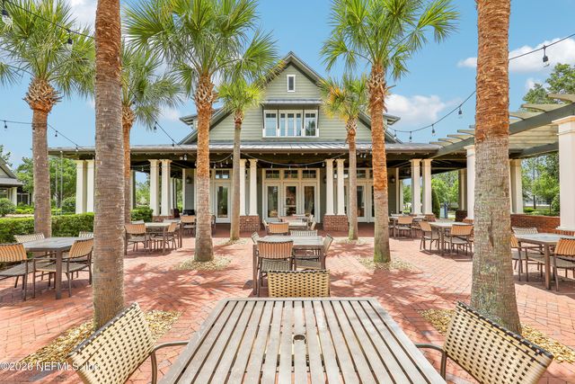 58 KEENELAND Road, St. Johns, FL 32259