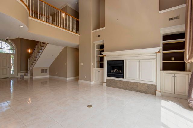 2938 W Oakhaven Lane, Springfield, MO 65810
