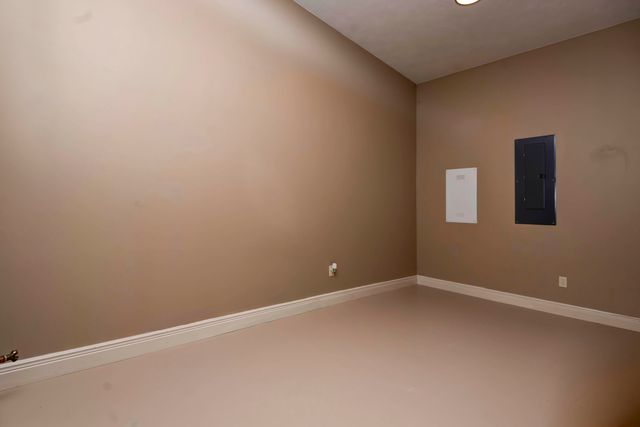 2938 W Oakhaven Lane, Springfield, MO 65810