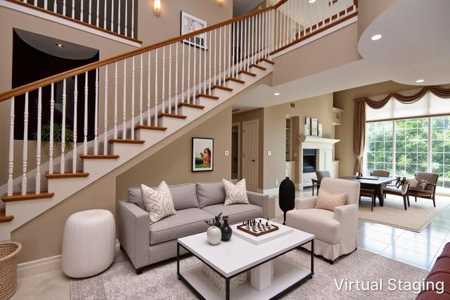 2938 W Oakhaven Lane, Springfield, MO 65810
