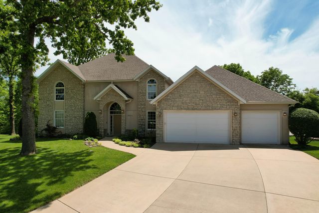2938 W Oakhaven Lane, Springfield, MO 65810