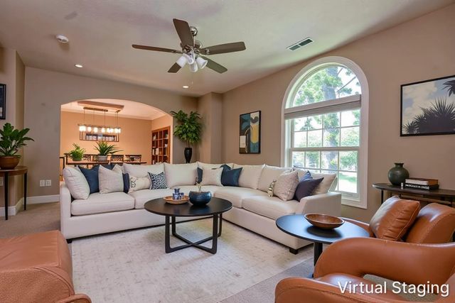 2938 W Oakhaven Lane, Springfield, MO 65810