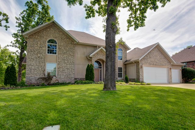 2938 W Oakhaven Lane, Springfield, MO 65810
