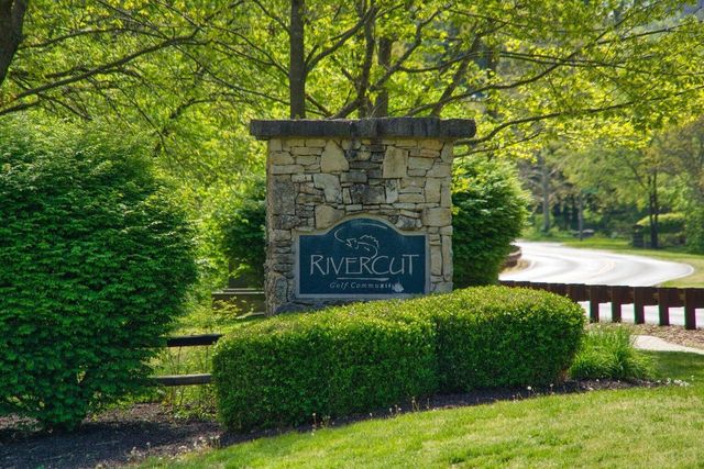 2938 W Oakhaven Lane, Springfield, MO 65810