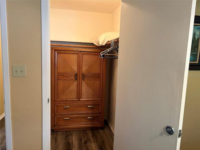 10032 BRUNSWICK LANE, Port Richey, FL 34668