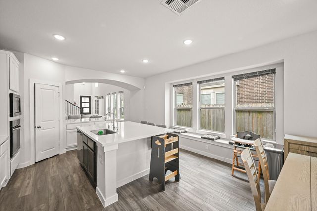 5010 Chestnut Orchard Drive, Houston, TX 77066