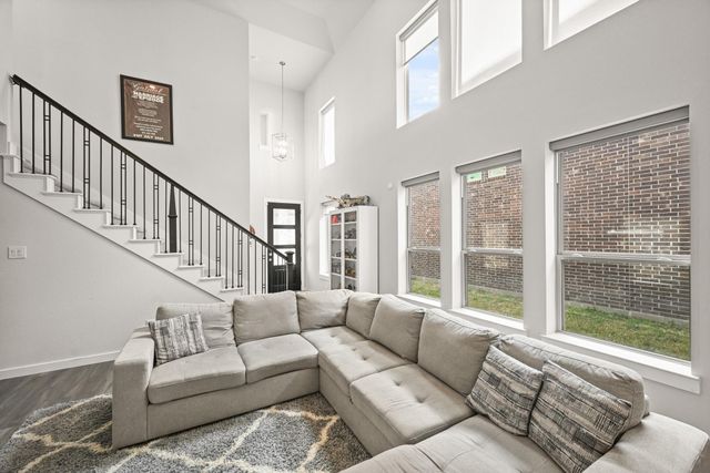 5010 Chestnut Orchard Drive, Houston, TX 77066