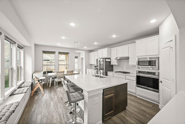 5010 Chestnut Orchard Drive, Houston, TX 77066