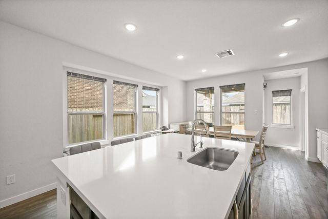 5010 Chestnut Orchard Drive, Houston, TX 77066