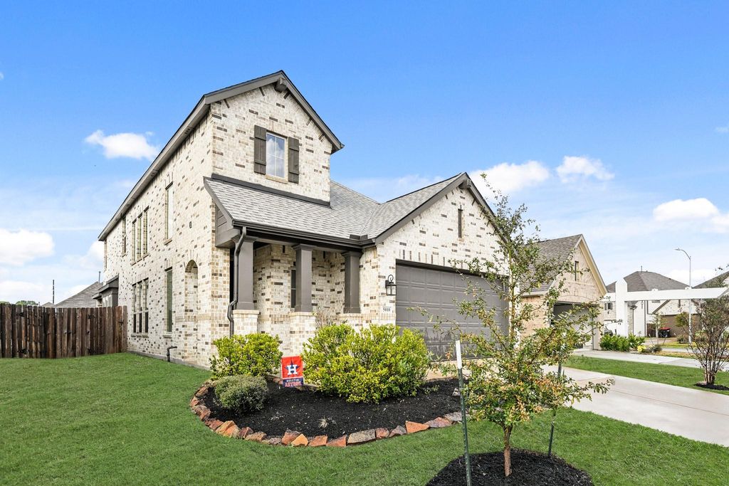 5010 Chestnut Orchard Drive, Houston, TX 77066