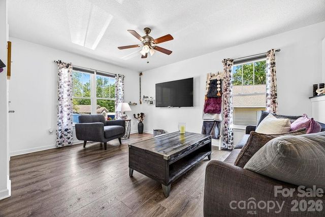 100 Victoria Springs Drive, Flat Rock, NC 28731