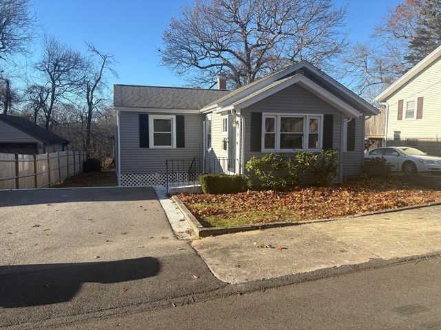 16 Orleans Road, Weymouth, MA 02188