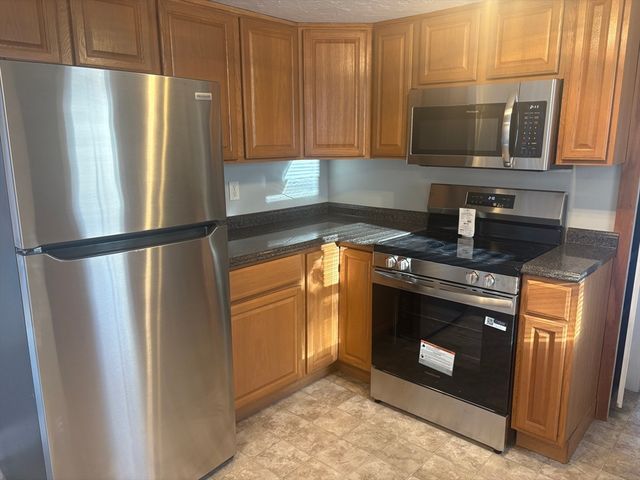 16 Orleans Road, Weymouth, MA 02188