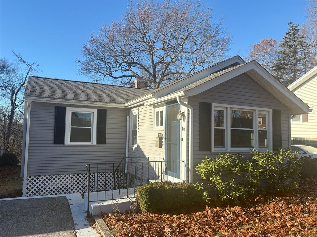 16 Orleans Road, Weymouth, MA 02188