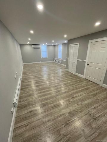6041 56th Road RETAIL STORE, Maspeth, NY 11378