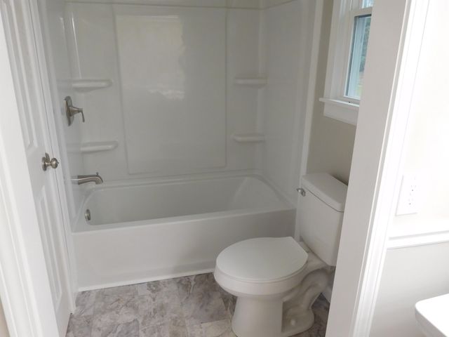 154 Whispering Pines Road Road, Gaffney, SC 29341