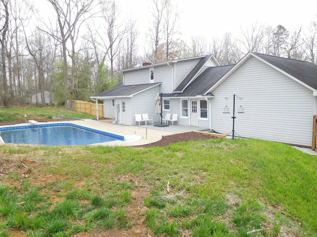 154 Whispering Pines Road Road, Gaffney, SC 29341