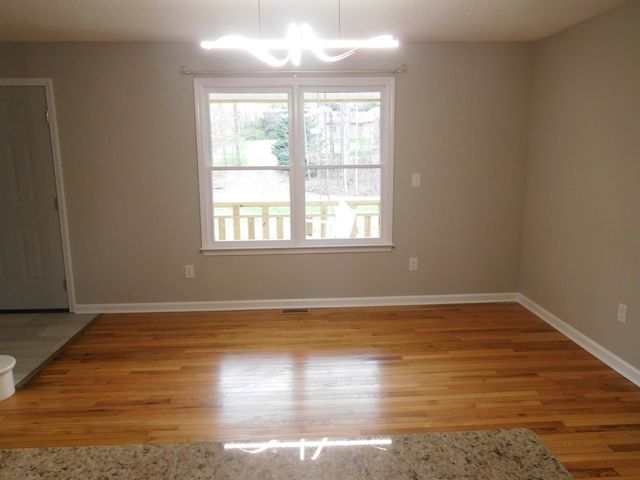 154 Whispering Pines Road Road, Gaffney, SC 29341