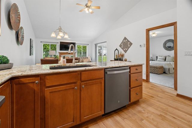 4490 W TRASINO WAY, Appleton, WI 54913