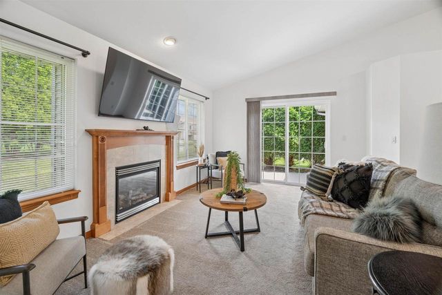 4490 W TRASINO WAY, Appleton, WI 54913