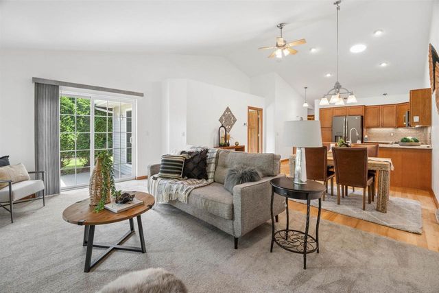 4490 W TRASINO WAY, Appleton, WI 54913