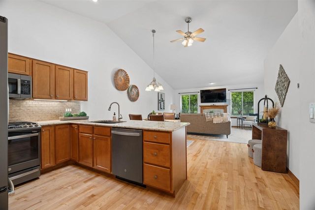 4490 W TRASINO WAY, Appleton, WI 54913