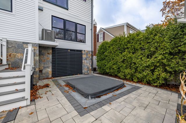 783 Reef Road, Fairfield, CT 06824