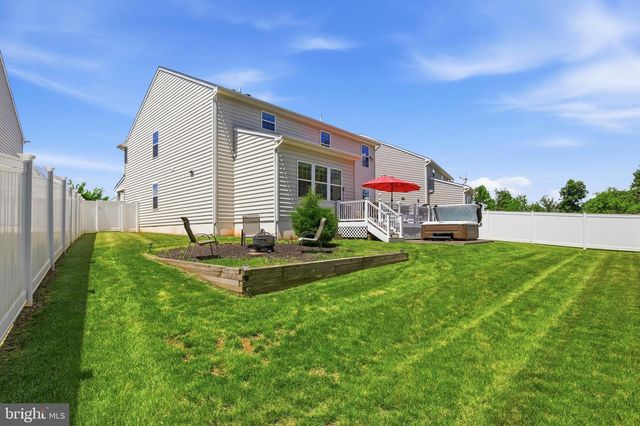 120 MARISA LN, Gilbertsville, PA 19525