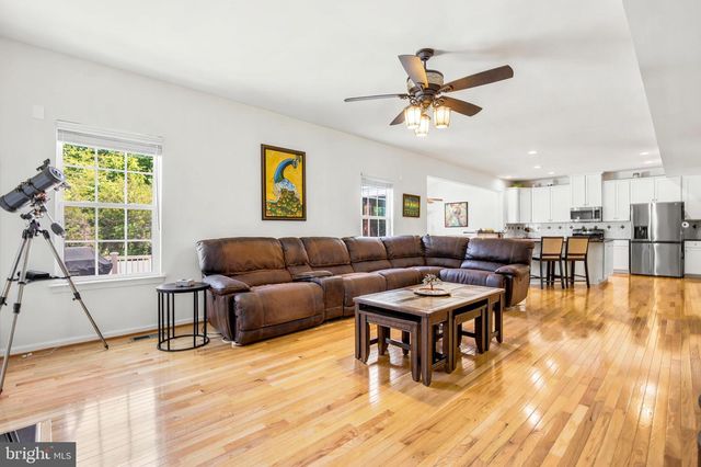 120 MARISA LN, Gilbertsville, PA 19525