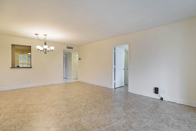 14527 Bonaire Boulevard 203, Delray Beach, FL 33446