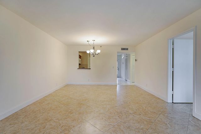14527 Bonaire Boulevard 203, Delray Beach, FL 33446
