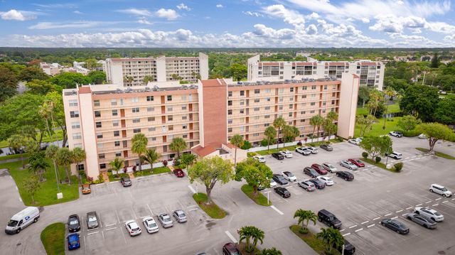 14527 Bonaire Boulevard 203, Delray Beach, FL 33446