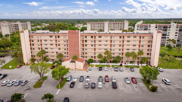 14527 Bonaire Boulevard 203, Delray Beach, FL 33446