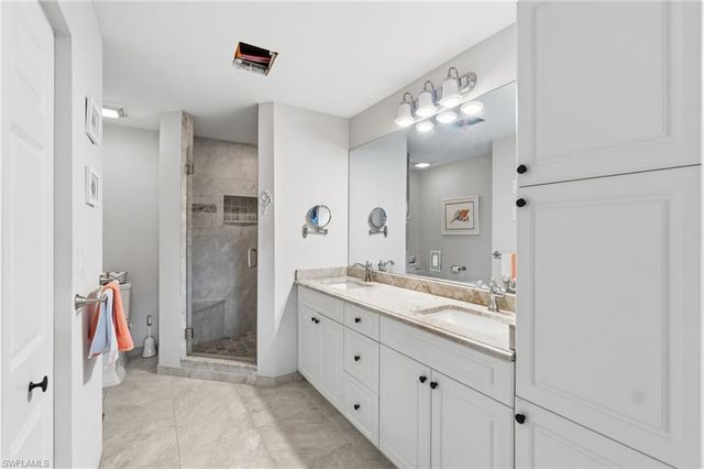 401 Bayfront PL 3403, Naples, FL 34102