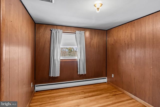 7810 CHAMBERS HILL RD, Harrisburg, PA 17111