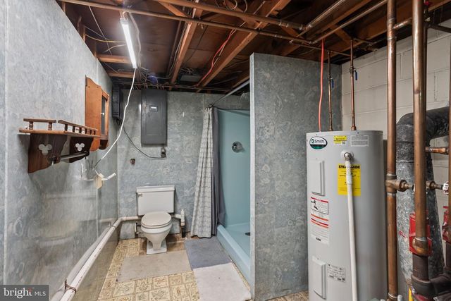 7810 CHAMBERS HILL RD, Harrisburg, PA 17111