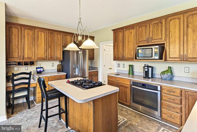 39854 CANTERFIELD CT, Lovettsville, VA 20180