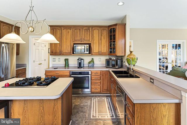 39854 CANTERFIELD CT, Lovettsville, VA 20180