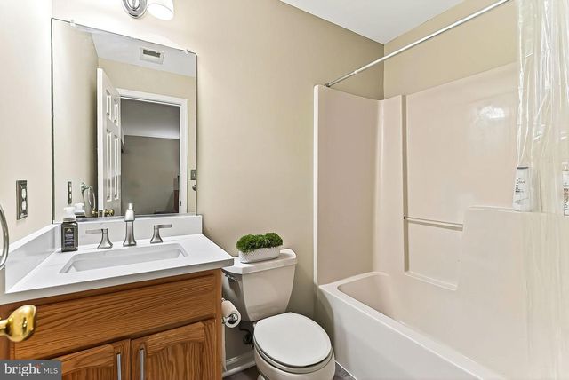 39854 CANTERFIELD CT, Lovettsville, VA 20180