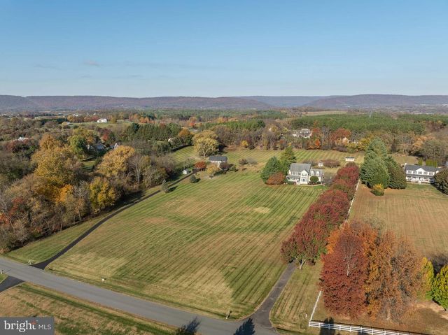 39854 CANTERFIELD CT, Lovettsville, VA 20180