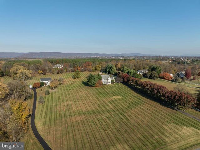 39854 CANTERFIELD CT, Lovettsville, VA 20180