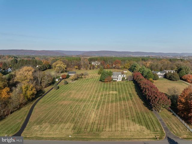 39854 CANTERFIELD CT, Lovettsville, VA 20180