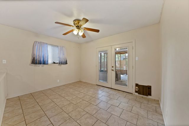 509 Henslee Drive, Euless, TX 76040
