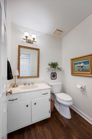 218 Boxwood Dr, Franklin, TN 37069